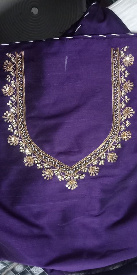 Simple Neck Hand Embroidery Designs, Embroidery Designs Neckline, Zardozi Neck Design, Aari Work Dress Designs, Maggam Work For Kurtis, Simple Hand Embroidery Neck Designs For Kurtis Latest, Neck Designs For Kurtis Pattern Neckline Hand Embroidery, Zardosi Neck Designs, Maggam Work Neck Designs