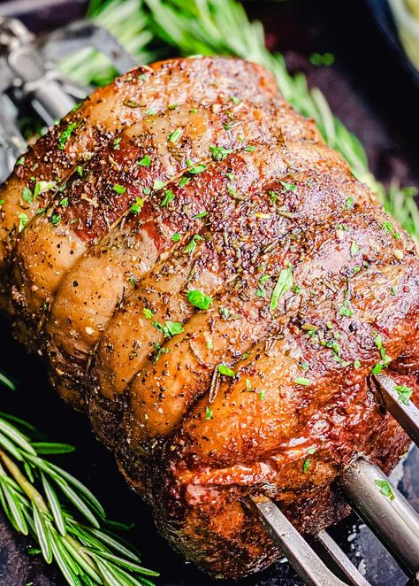 Rotisserie Prime Rib Rotisserie Prime Rib Roast Recipe, Prime Rib Rotisserie Recipe, Rotisserie Oven Recipes, Rotisserie Prime Rib Roast, Prime Rib Roast Recipe Bone In, Rotisserie Prime Rib, Prime Rib Rotisserie, Rotisserie Recipes, Prime Rib Roast Recipe