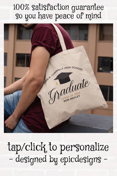 Chic Graduation Party, Graduation Class Of 2023, College Tote Bag, Best Graduation Gifts, College Names, Gold Chic, Gold Typography, Graduation Presents, Senior Graduation