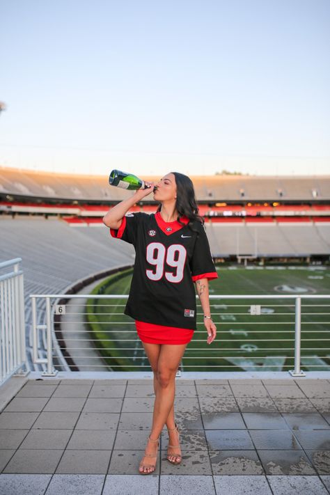 UGA graduation photos at Sanford Stadium Stadium Graduation Pictures, Uga Graduation Pictures, Uga Graduation, One Degree Hotter, Sanford Stadium, Graduation Photo Shoot, Grad Photo Ideas, Grad Shoot, Grad Pictures