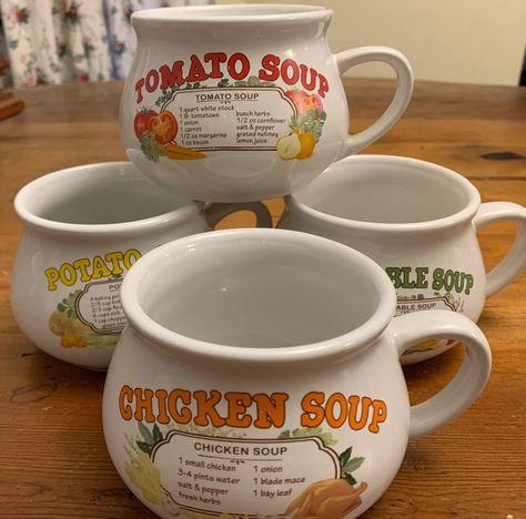 Chunky Soup, Apple Kitchen Decor, Soup Bowls With Handles, Bohemian Life, Small Chicken, Future Kitchen, Vintage Kitchenware, Soup Mugs, Bowl Of Soup