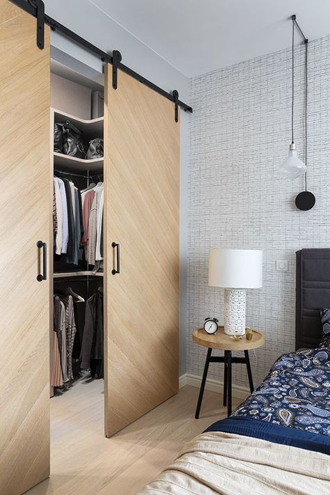 Closet Behind Bed, Dream Closet Design, Closet Design Layout, Wardrobe Interior Design, Wardrobe Room, Bedroom Closet Design, Wardrobe Design Bedroom, Dressing Room Design, Bedroom Layouts