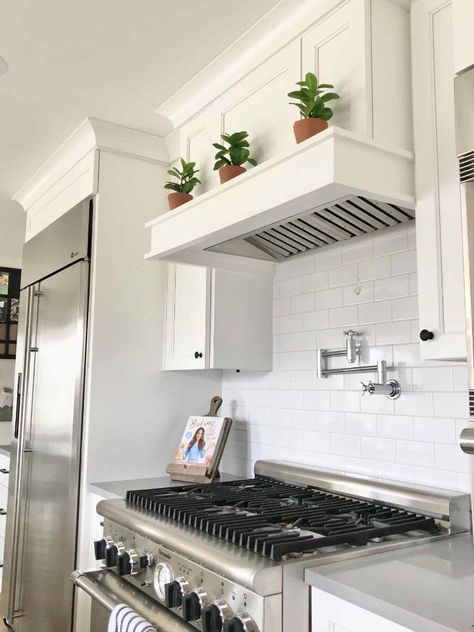 Range Hood Ideas No Upper Cabinets, Stove Vent Hood Ideas Small Kitchen, Kitchen Exhaust Fan Ideas Stove Hoods, Range Hood Cover Ideas, Range Hood Covers, Kitchen Hood Ideas, Stove Range Hood, Oven Range Hood, Range Hood Cover