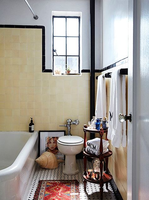 West Village Apartment, Bathroom Inspo, Dream Apartment, West Village, Retro Home Decor, Bath Tub, Retro Home, Interior Inspo, House Inspo