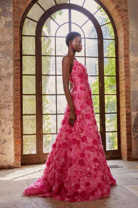 Carolina Herrera Resort 2023, Cherry Print Dress, Strapless Party Dress, Resort 2023, 2023 Collection, American Fashion, 2023 Fashion, Inspired Fashion, Gorgeous Gowns