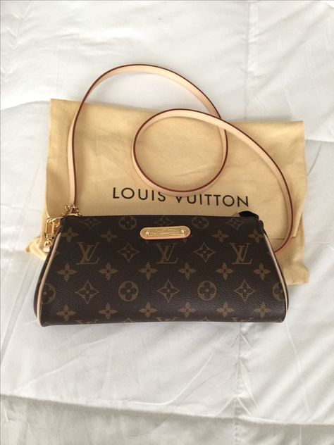 Clutch Outfit, Louis Vuitton Eva Clutch, Louis Vuitton Eva, Dior Saddle, Swag Bag, Gucci Bags, Classic Flap, Jewelry Bags, Designer Bags