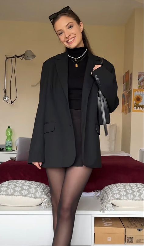 Black Mini Skirt Office Outfit, Mini Skirt And Stocking Outfit, Black Blazer Skirt Outfit, Denim Skirt Tights Outfit, Black Mini Skirt Outfit Spring, Sheer Stockings Outfit, Black Stockings With Skirt, Semiformal Outfit Mujer, Tights And Sneakers Outfits