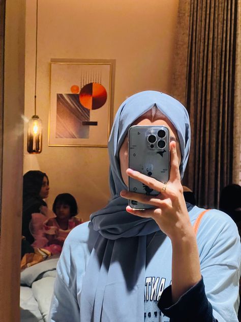 Mirror Selfie With Iphone, Selfie With Iphone, Mirror Pic, Iphone 13 Pro, Iphone 13, Mirror Selfie, Mirror, Iphone, Quick Saves