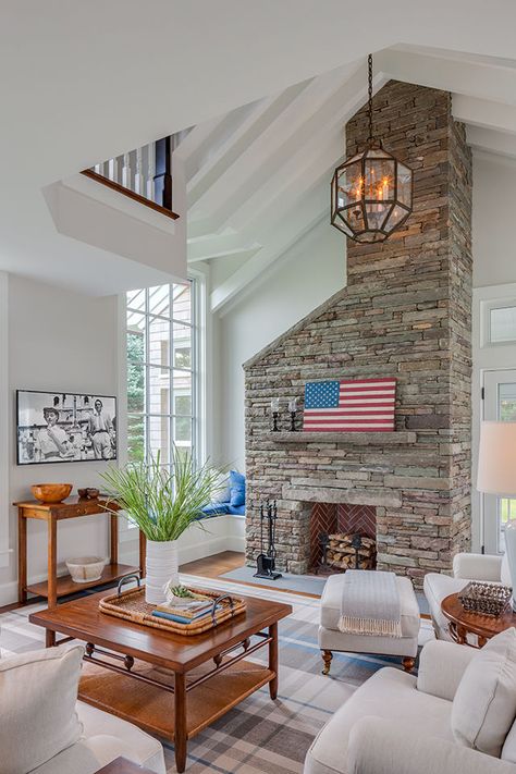 New England Style Living Room, Slc Interiors, Red White Blue Decorations, Seaside Living, Cape Cod House, Style Living Room, New England Homes, New England Style, Best Flooring