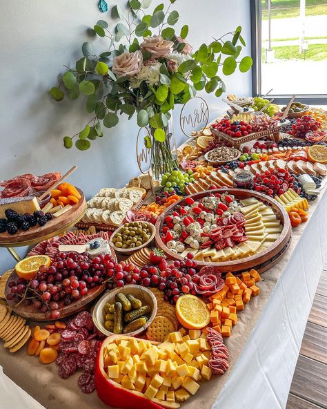 Fig + Willow custom charcuterie boards from Jordan in Northern Illinois Massive Charcuterie Board, Charcuterie Board Table Display, Giant Charcuterie Board, Charcuterie Board Display, Cheese Table, Brunch Table, Charcuterie Inspiration, Cheese Boards, Table Display