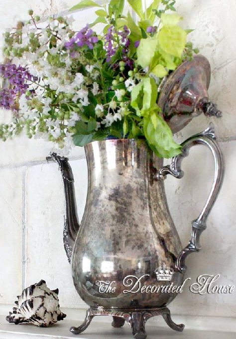 Vintage tarnished silver pot with summer flowers & wonderful little sea shell. Summer mantel. Display Tables, Summer Mantel, Lake Wylie, Silver Teapot, Quaint Cottage, Vintage Ideas, Cozy Nest, Silver Decor, Tarnished Silver