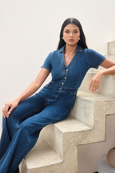 Blue Denim Jumpsuit, Short Sleeve Denim Jumpsuit, Denim Shorts Outfit, 70s Denim, Slim Fit Casual Shirts, Blue Denim Shorts, Denim Short, Set Outfit, Short Pajama Set