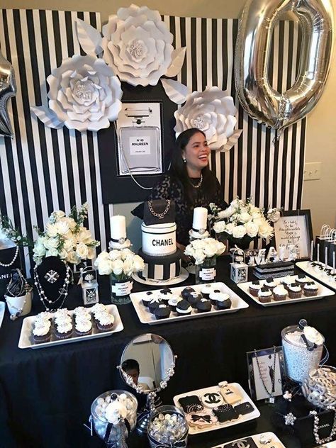 Chanel Birthday Party Ideas, Chanel Birthday Party Decoration, Coco Chanel Birthday Party, Chanel Birthday Party, Birthday Themes For Adults, Chanel Birthday, Black And White Party, Birthday Party Decorations For Adults, 58th Birthday