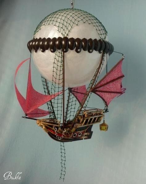 Décor Steampunk, Steampunk Light, Balloon Lamp, Steampunk Airship, Steampunk Decor, Bohol, Steampunk Art, Hot Air Balloons, Diy Lamp