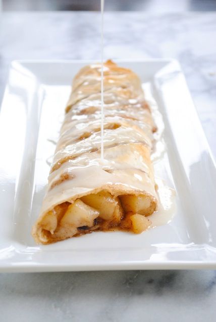 Perfect Pear Strudel - A special yet simple weekend breakfast, with a sweet vanilla glaze. | foxeslovelemons.com Pear Strudel, Strudel Recipes, Pear Recipes, Vanilla Glaze, Phyllo Dough, Sweet Rolls, Weekend Breakfast, Homemade Food, Baklava