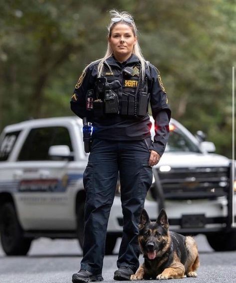 Future Police Woman Aesthetic, Police Aesthetic, Training Aesthetic, K9 Officer, K9 Unit, Dream Jobs, Job 3, Police K9, Dream Career