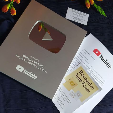 Youtube Award Aesthetic, Youtube Silver Play Button Vision Board, 100k Followers Tiktok Aesthetic, 100k Celebration, Youtube Goals, Successful Youtuber, Pinterest Vision Board, Vision Board Words, Start Youtube Channel