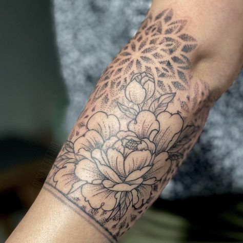 Dotwork Tattoo Mandala, Flower Sleeves, Motivational Tattoos, Tattoos 2024, Tattoo Sleeve Filler, Cuff Tattoo, Cowboy Tattoos, Flower Tattoo Drawings, Tattoo Filler