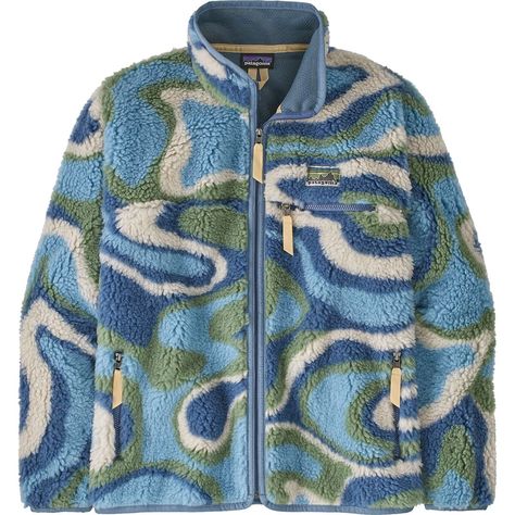 Updating an iconic Patagonia piece with more Earth-friendly materials, the Natural Blend Retro Cardigan now features recycled synthetic and natural fibers for a more responsible fleece sweater. Retro X Patagonia, Outdoor Capsule Wardrobe, Patagonia Retro X Jacket Outfit, Mens Outdoorsy Style, Retro Cardigan, Retro Cardigans, Patagonia Fleece, Wool Clothing, Cardigan Outfits