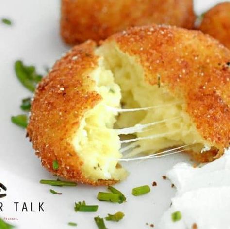 Japanese Potato Croquettes, Mashed Potato Croquettes, Potato Croquettes Recipe, Croquette Recipe, Potato Croquette, Potato Croquette Recipe, Japanese Potato, Italian Potatoes, Croquettes Recipe