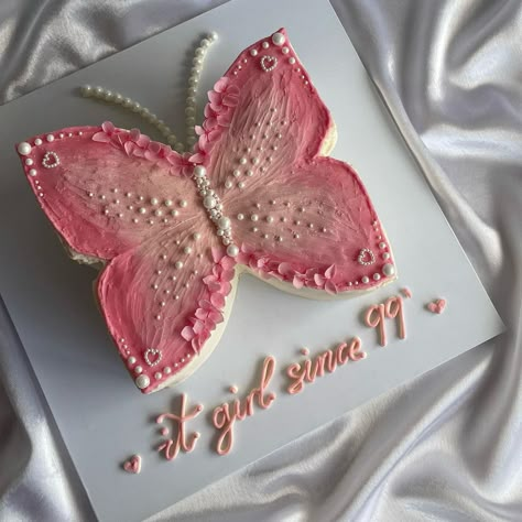 Cake For Friends Birthday, Birthday Cake For Best Friend, Butterfly Cake Ideas, Cafe Poses, Friends Birthday Cake, Rings With Meaning, 24 Birthday, Vintage Birthday Cakes, Rainbow Birthday Cake