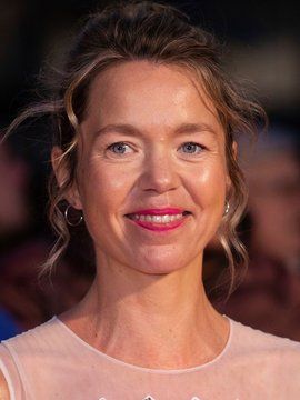 Anna Maxwell Martin, Mrs Robinson, English Actresses, Beautiful People, Actresses, Actors, Celebrities