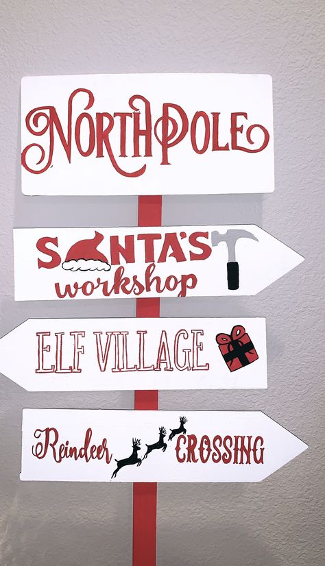 Learn how to make this quick and easy DIY North Pole sign for Christmas! Northpole Decorations, North Pole Sign Diy, North Pole Christmas Decorations Diy, Diy North Pole Post, Diy North Pole, North Pole Sign, Tap House, Christmas Contests, Pole Sign