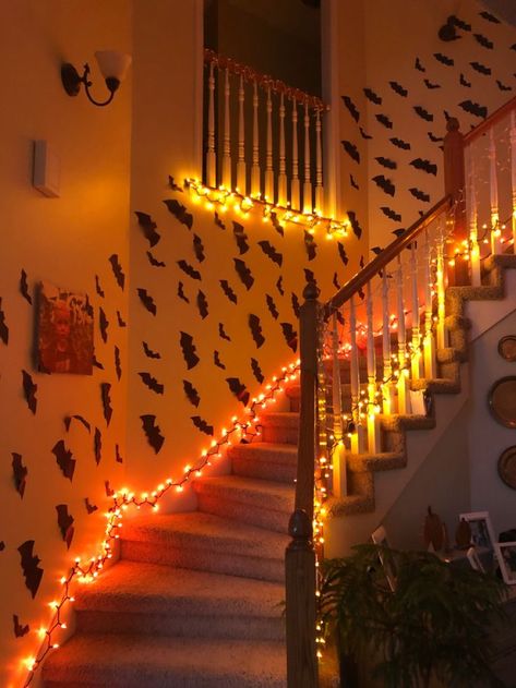 DIY halloween decorations. Stairwell Halloween Decor, 80s Halloween Party Decorations, Halloween Decorations Ceiling, Fall Decor Staircase, Halloween Decorations Indoor Office, Halloween Staircase Decor Railings, Ceiling Halloween Decor, Halloween Decorations Indoor Ceiling, Halloween Wall Decorations Indoor