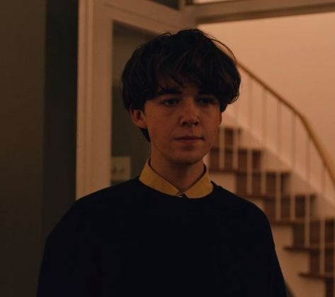 The end of the f***ing world, Alex Lawther. The End Of The World, Lifestyle Design, End Of The World, Design House, Art Music, Time Travel, Diy Art, The End, Tumblr