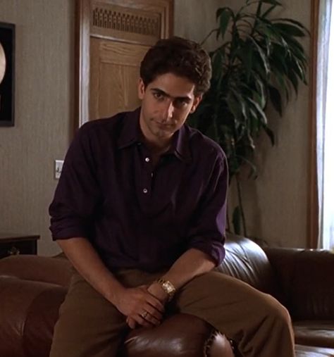 christopher moltisanti from the sopranos Chrissy The Sopranos, Christopher Moltisanti Outfits, Chris Moltisanti Style, Christopher Moltisanti Style, Chrissy Moltisanti, The Sopranos Christopher, Chris Moltisanti, Sopranos Aesthetic, Christopher Sopranos