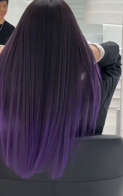 Purple Blue Hair Color Ideas, Purple Balayage Straight Hair, Peekaboo Hair Color Dark Brown, Purple Hair Straight, Purple Hair Dye Ideas For Black Hair, Black Hair With Purple Tips, Purple Hair Inspiration, Purple Balayage Hair, Purple Halo Hair