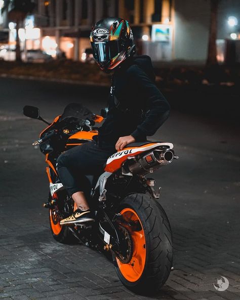 andre on Instagram: “Owner : @juliantbudiana #cbr600rr cbr600 #cbr #cbr250rr #cbr250r #cbr250 #sportbike #sunmori #satmori #morningride #r6 #r1 #z800 #z1000…” Vega Helmets, Cbr 250 Rr, Honda Cbr250r, Z 800, Cbr 600rr, Z 1000, Cbr 600 Rr, Cbr 600, Mv Agusta