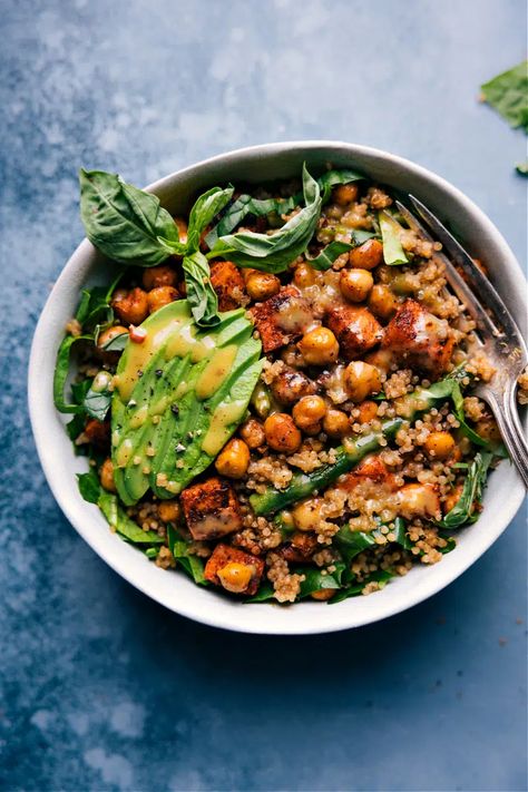 Nourish Bowls - Chelsea's Messy Apron Glow Bowls, Hot Honey Sauce, Sweet Potato Quinoa Salad, Lunch Quick, Nourish Bowls, Nourish Bowl, Dump Recipes, Bowl Meals, Chelsea's Messy Apron