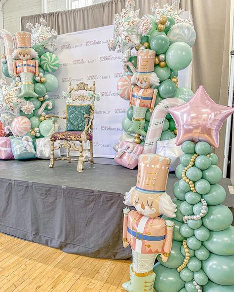 The children were nestled all snug in their beds, while visions of sugarplums danced in their heads ☁️ The dreamiest Nutcracker tea for… | Instagram Nutcracker Party Decoration, Nutcracker First Birthday Party, Land Of Sweets Nutcracker Party, Nutcracker Backdrop, Nutcracker Balloon, Nutcracker Birthday Party, Ballerina Tea, Nutcracker Christmas Party, Baby Party Themes