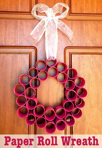 Post image for Homemade Christmas Decorations: Paper Roll Wreath from childhood 101 Christmas Decorations Paper, Roll Wreath, Homemade Christmas Wreaths, Christmas Toilet Paper, Toilet Paper Crafts, Paper Christmas Decorations, Homemade Christmas Decorations, Paper Wreath, Festive Decoration