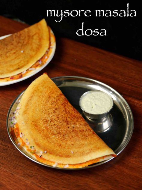 Mysore Masala Dosa, Indian Dosa, Masala Dosa Recipe, South Indian Breakfast Recipes, Mumbai Street, Pav Bhaji Masala, Masala Dosa, Hebbar's Kitchen, Bhaji Recipe