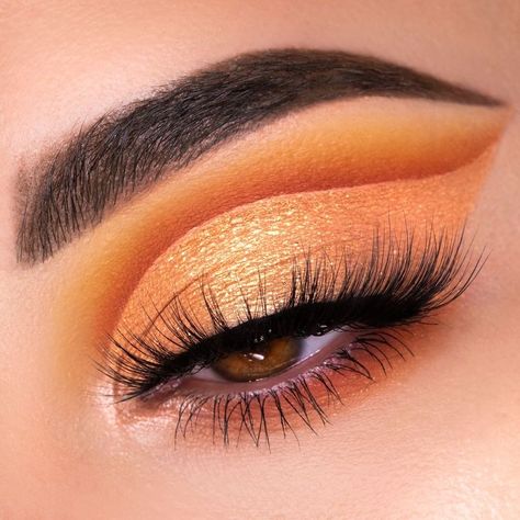 Eye Makeup Glitter, Orange Eye Makeup, Prom Makeup Tutorial, Cut Crease Eyeshadow, Maquillage On Fleek, Orange Eyeshadow, Cut Crease Eye, Eyeshadow Ideas, Orange Cut