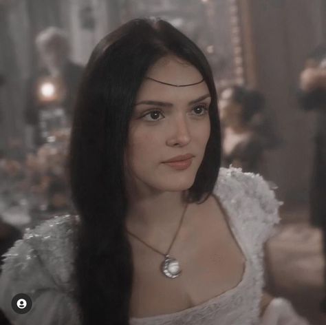 A Royal Princess With Black Hair, Princess With Black Hair Aesthetic, Black Hair Princess Aesthetic, Medieval Woman Faceclaim, Blonde Medieval Face Claim, Isabelle Drummond, Girl Icons, Aesthetic Girl, Dark Hair