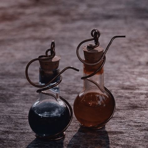 Witch Potion Aesthetic, Love Potion Aesthetic, Potion Bottles Aesthetic, Varian Aesthetic, Elixir Aesthetic, Potions Aesthetic, Potion Aesthetic, Poison Jar, Potion Maker