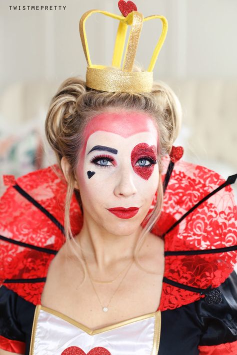 The Queen of Hearts Makeup + Hair Tutorial - Twist Me Pretty Queen Of Hearts Hair, Hearts Makeup, Queen Of Hearts Makeup, Heart Costume, Queen Of Hearts Costume, The Queen Of Hearts, Halloween Tutorial, Face Painting Easy, Makeup Hacks Beauty Secrets