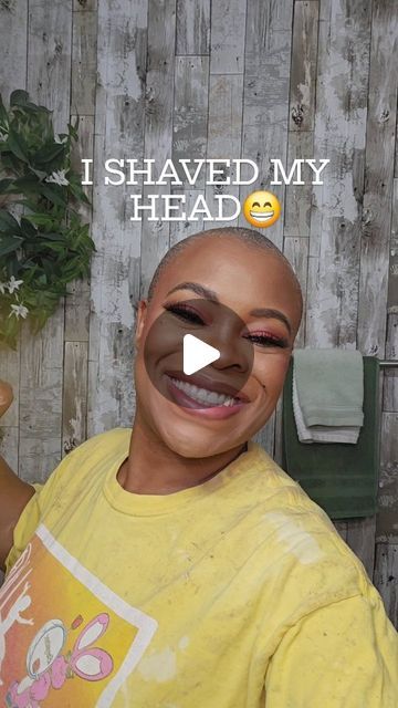 Long Buzz Cut Woman, Black Women Buzzcut, Bald Head Black Women, Black Bald Women, Women Shaved Head, Women With Shaved Heads, Shaved Head Girl, Bald Baddie, Bald Women Fashion