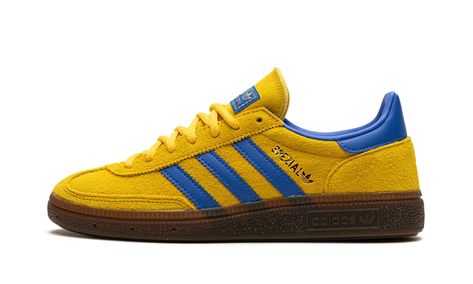 Buy Handball Spezial "Yellow" at Stadium Goods, the world's best marketplace for 100% authentic sneakers and apparel. Fast shipping, easy returns. Leng Shoes, Handball Players, Converse Nike, Adidas Handball Spezial, Adidas Handball, Spaghetti Strap Bodycon Dress, Exclusive Sneakers, Adidas Spezial, Nike Dunk High