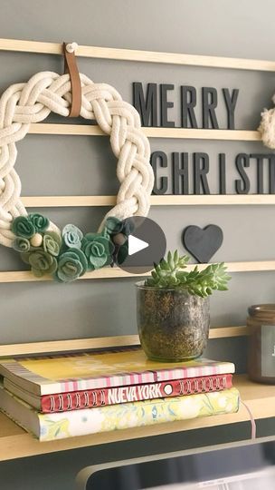 Christmas Macrame Garland, Macrame Christmas Wreath, Macrame Garland, Macrame Ideas, Last Christmas, 1k Views, Christmas Wreaths, Macrame, Wreath