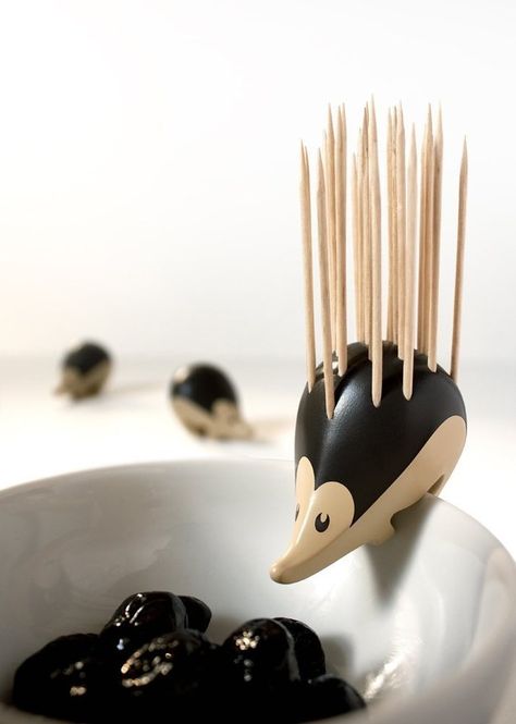 This hospitable helper. | Community Post: 44 Amazingly Cute Products Every Hedgehog Lover Needs Top Kitchen Gadgets, Kitchen Goods, Best Gifts For Mom, Toothpick Holder, Aprons Vintage, Mom And Grandma, Kitchen Gifts, Hedgehogs, Objet D'art