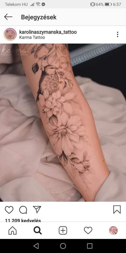 Earthy Tattoos, Feminine Tattoo Sleeves, Floral Tattoo Sleeve, Arm Tattoos For Women, Sleeve Tattoos For Women, Elegant Tattoos, Flower Tattoo Designs, Feminine Tattoos, Shoulder Tattoo