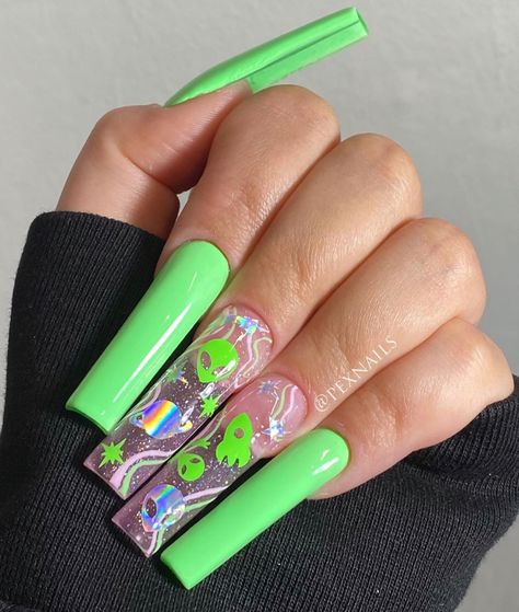 Green Alien Nails, Alien Nails, Shattered Glass Nails, Red And Gold Nails, Neon Green Nails, Green Acrylic Nails, Fake Nails Long, Maroon Nails, Pointy Nails