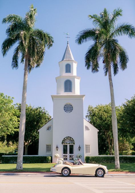 White Chapel Wedding | Caroline & John | Naples Wedding Photographer | Hunter Ryan Photo Water Bungalow, Florida Destination Wedding, Naples Beach, Little White Chapel, Florida Destinations, Destin Florida Wedding, Florida Beach Wedding, Port Royal, Garden District