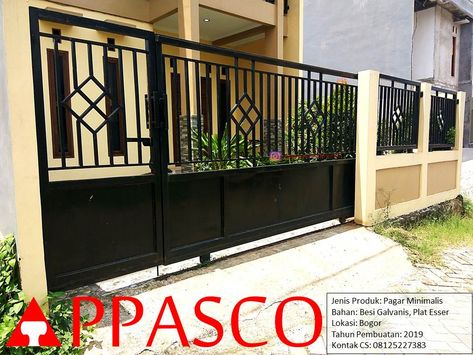 Pagar Besi Plat Esser Minimalis di Bogor Home Studio Desk, House Main Gates Design, Studio Desk, Main Gate Design, Wrought Iron Doors, Main Gate, Iron Doors, Metal Door, Gate Design