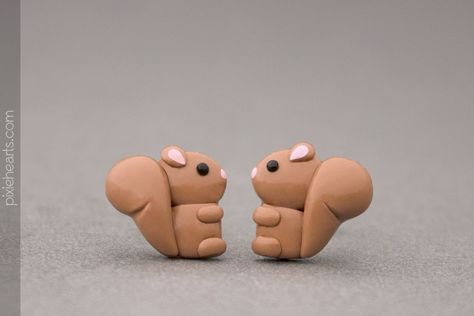 Animal Meme Squirrel Earrings, Animal Accessories, Polymer Clay Figures, Clay Stuff, Clay Diy Projects, Tanah Liat, Clay Crafts Air Dry, Polymer Clay Diy, Polymer Clay Animals