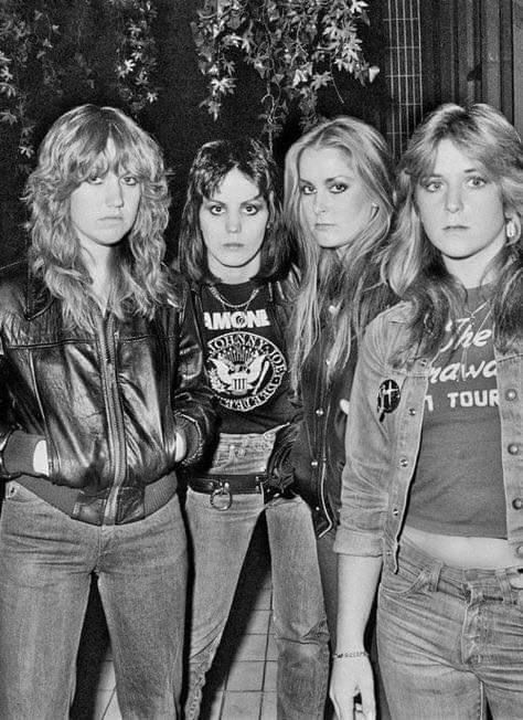 Sandy West, The Runaways, Lita Ford, Mazzy Star, Joan Jett, Women In Music, Music Icon, Pose Reference Photo, Post Punk